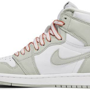Wmns Air Jordan 1 Retro High OG Seafoam