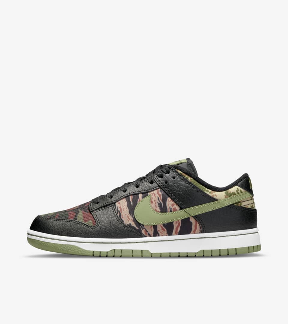 Dunk Low SE Black Multi-Camo